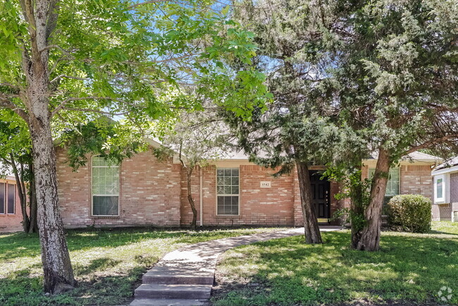 Building Photo - 1542 Reynolds St