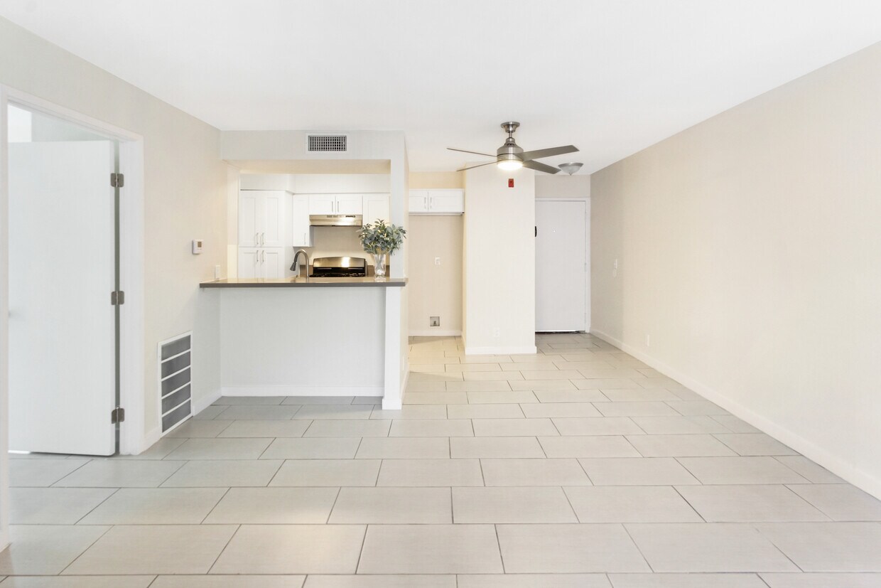 Haskell Park Apartments in Van Nuys, CA Westside Rentals