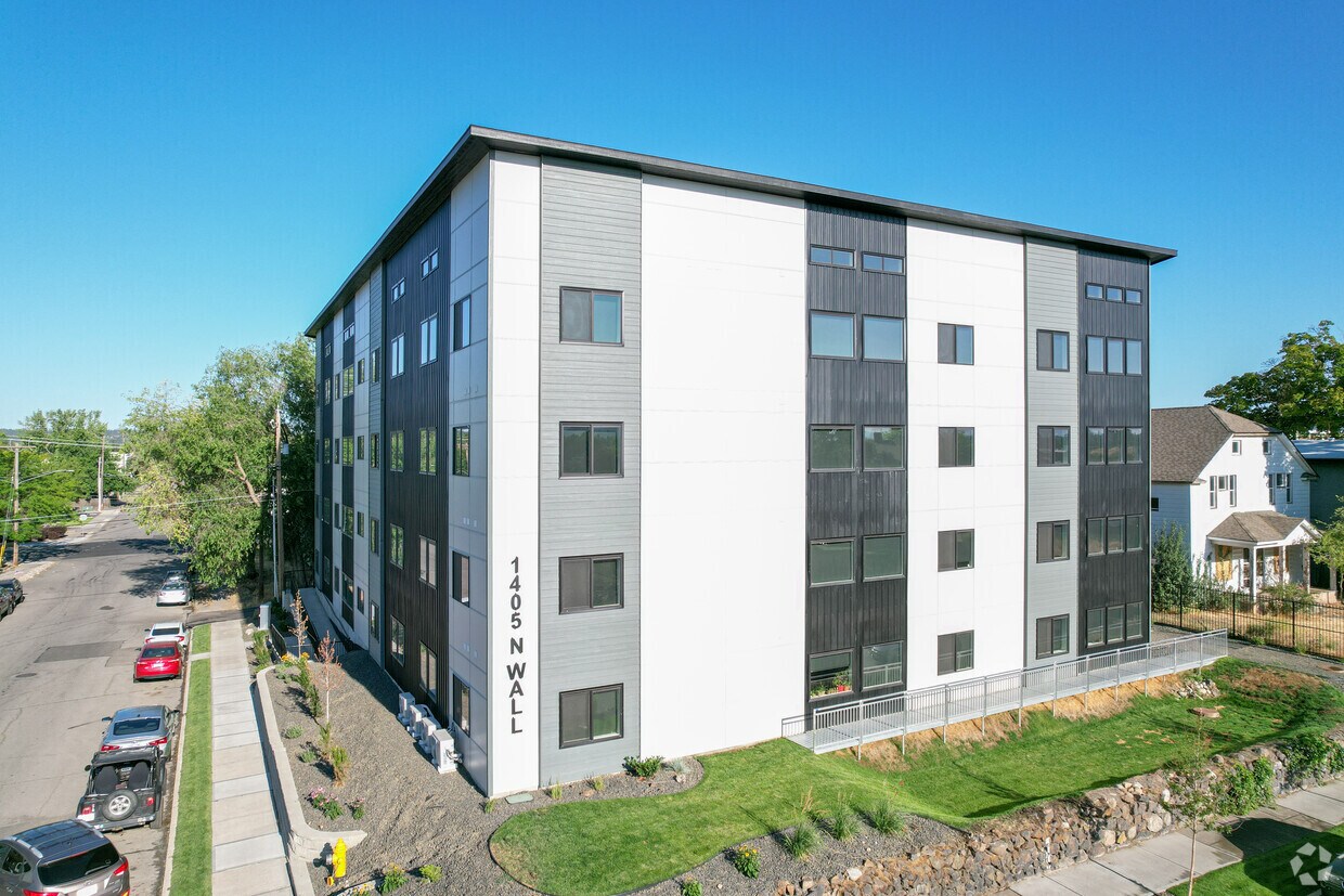 Primary Photo - Wall Street Apartments