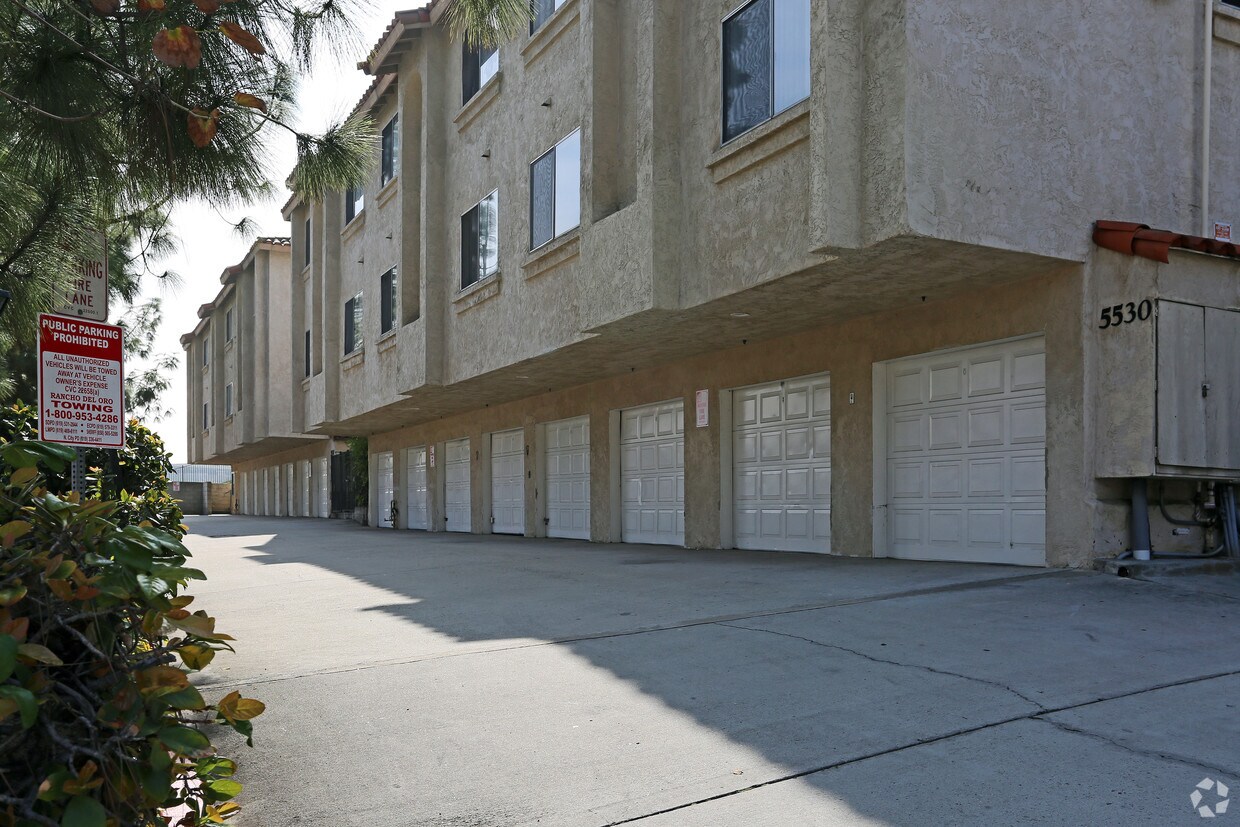 Building Photo - 5530 Jackson Dr