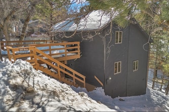 Building Photo - 689 Butte Ave