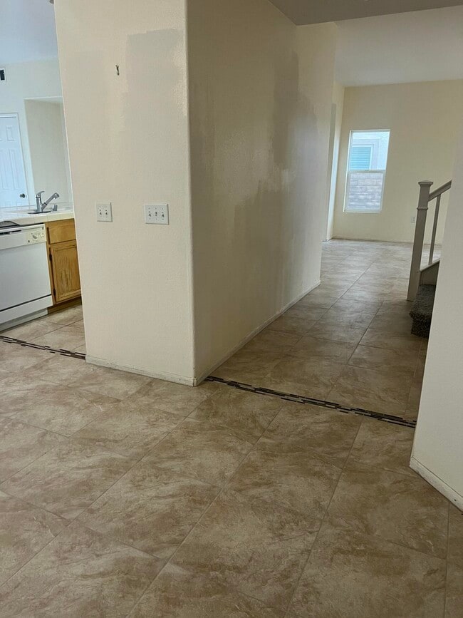 Building Photo - 4301 Bethpage Dr