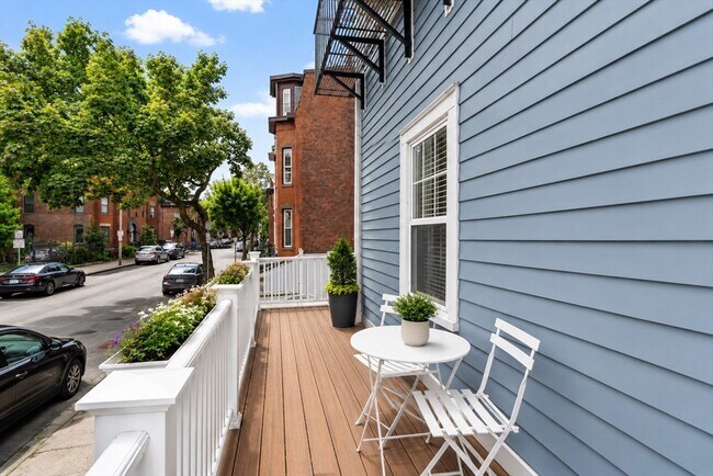Foto del edificio - 683 E 4th St