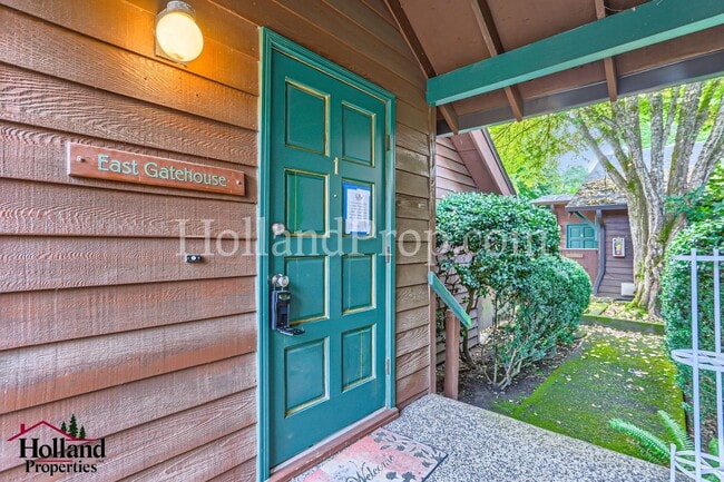 Building Photo - Spacious 1-Bedroom Plus Bonus Room in Forest Grove! BEST PRICE $1,650!!!