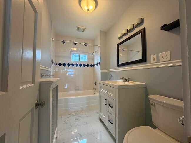 Foto del edificio - 53 Winthrop Shore Dr