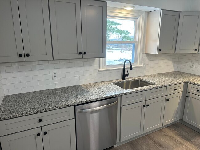 Foto del edificio - 1444 Stafford Rd