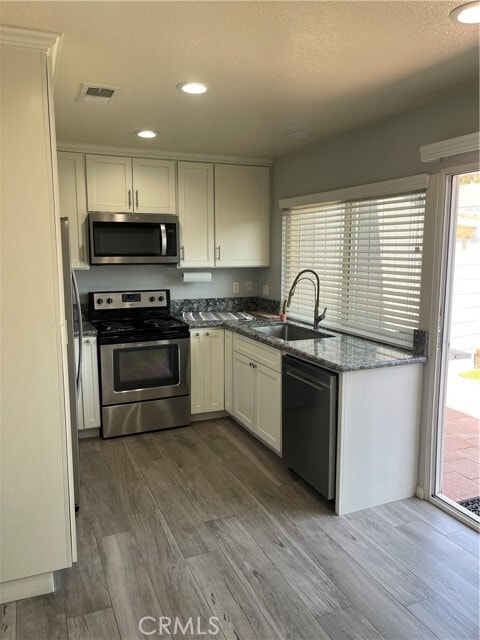 Building Photo - 1063 Cyn Spg Ln