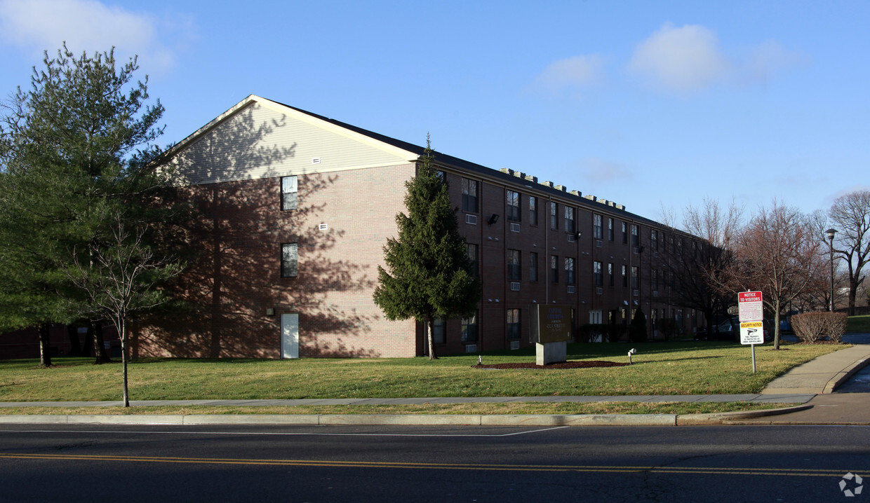 Primary Photo - Capitol Commons