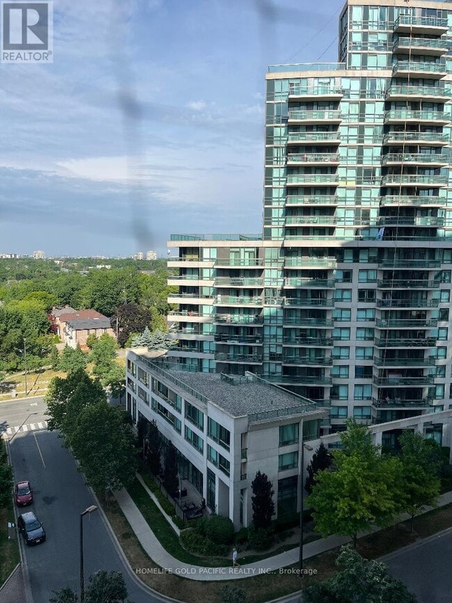Building Photo - 23-1123 Lorraine Dr
