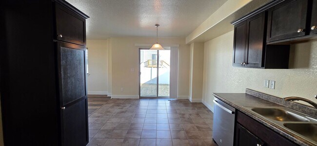 Foto del edificio - 4041 Raindancer Trail