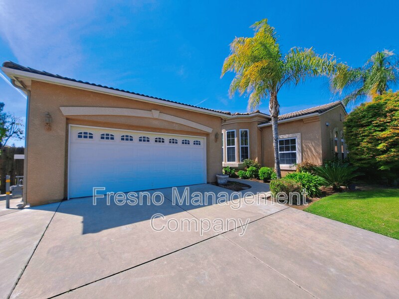 Foto principal - 2843 E Quincy Ave