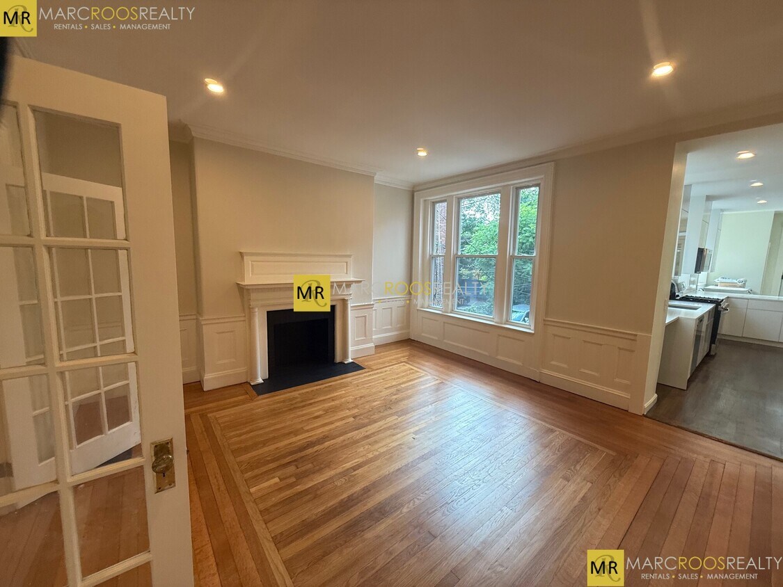 Foto principal - 1726 Beacon St
