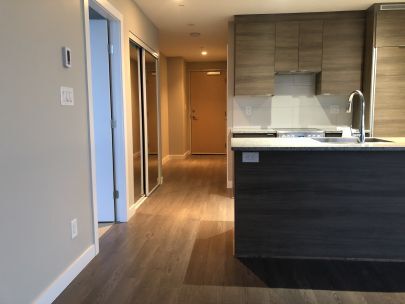 Photo du bâtiment - 488 SW Marine Dr