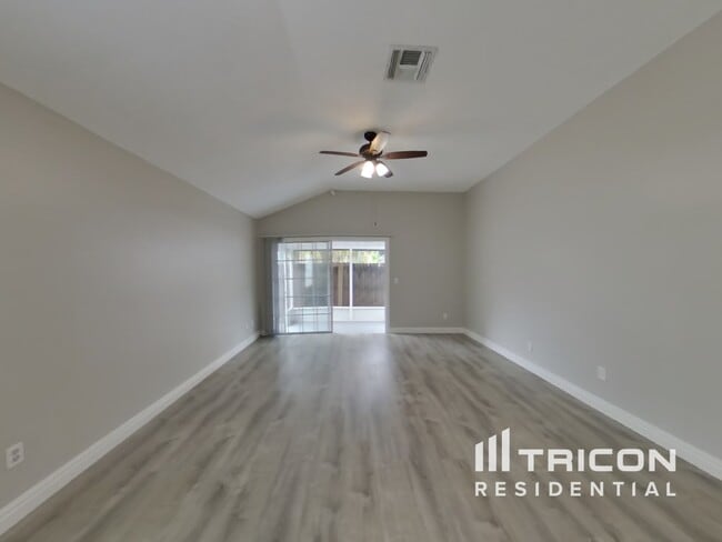 Building Photo - 7727 Mystic Point Ct W