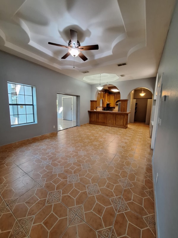 Foto del edificio - 4508 N Mile 4 1/2 W