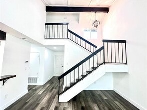 Building Photo - 1733 Harliquin Run