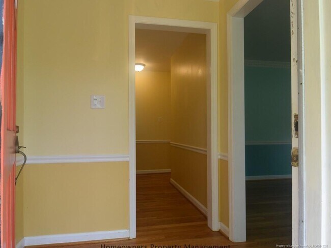 Building Photo - 611 Argyll Rd