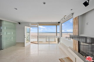 Building Photo - 6 Eastwind St