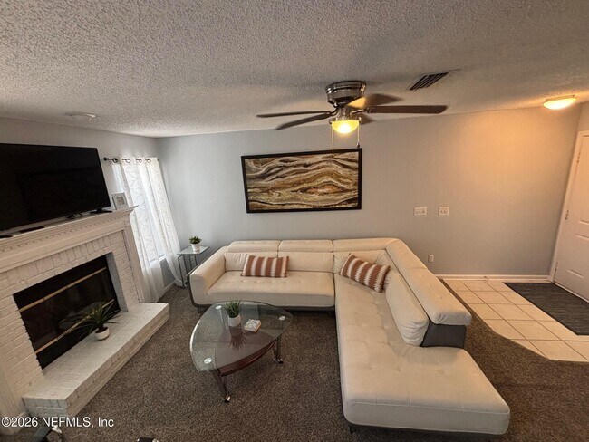 Foto del edificio - 12323 Silent Brook Trail N