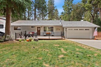 Building Photo - 2752 Douglas Fir Dr