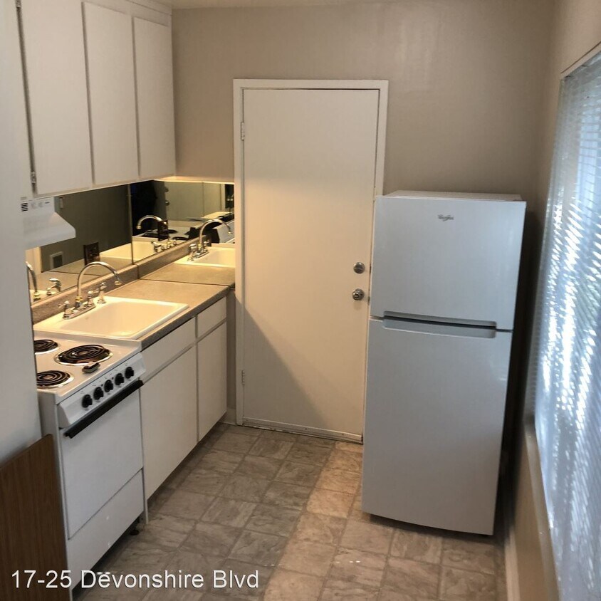 Foto principal - 17-25 Devonshire Blvd