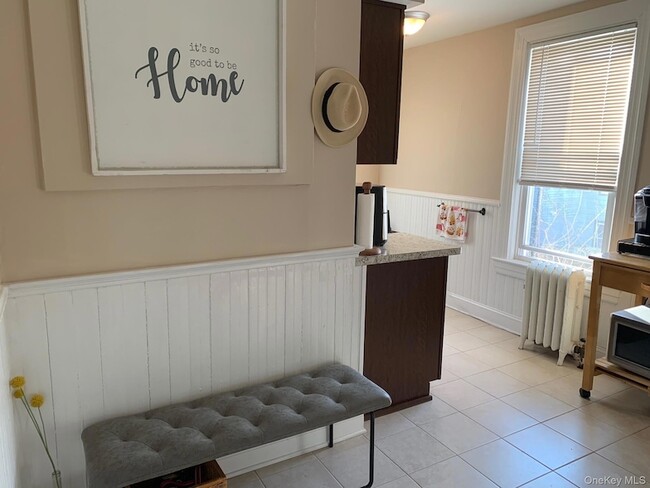 Building Photo - 253 Sea Cliff Ave