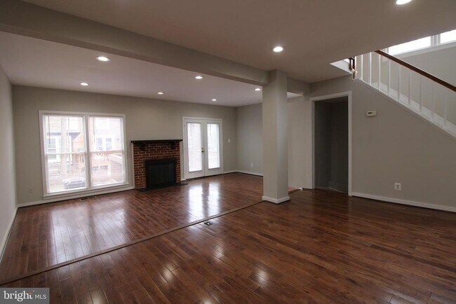 Building Photo - 11430 Fairway Dr