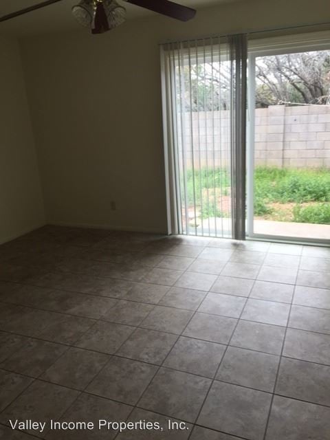 Building Photo - 2404 W Orangewood Ave