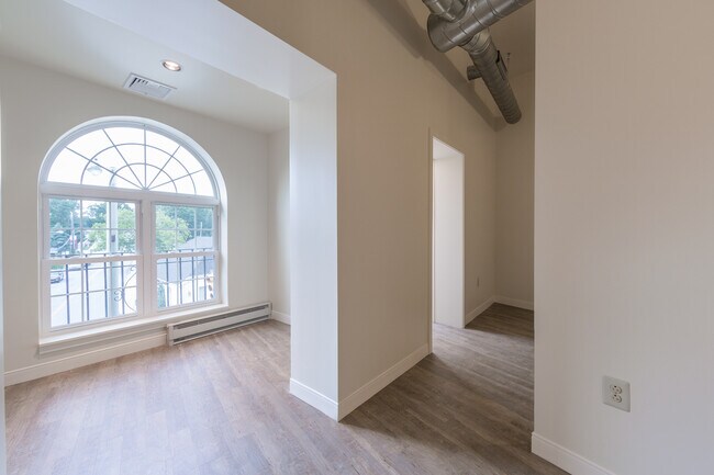 Foto del edificio - 876 W Lancaster Ave