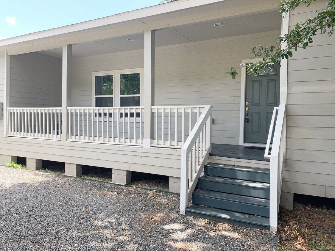 7047 Ave E Unit B, Houston, TX 77011 Room for Rent in Houston, TX