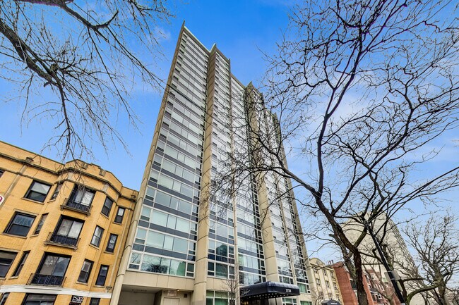 Building Photo - 2728 N Hampden Ct