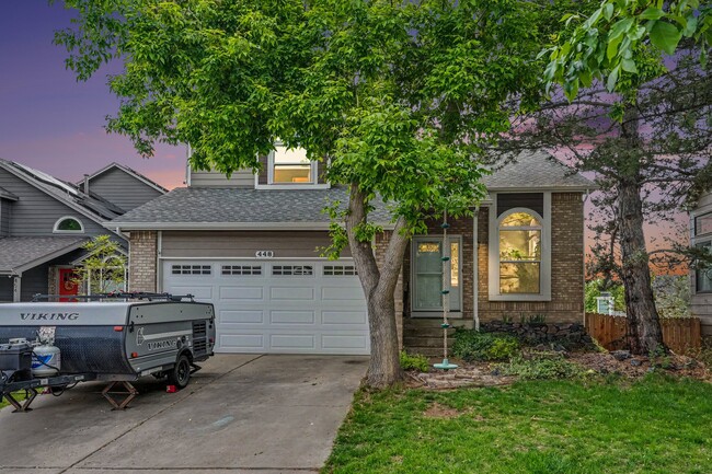 Photo - 448 Somerset Dr House