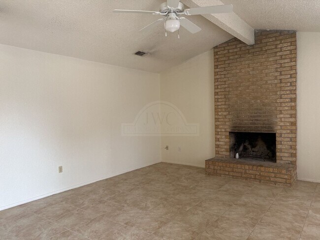 Foto del edificio - 4204 Carolyn Dr