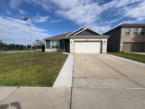 Building Photo - 24026 Hay Iron Dr