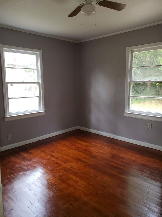 Building Photo - 108 Celia Dr