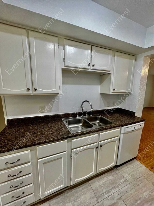 Foto del edificio - 4573 N O'Connor Rd