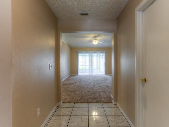 Building Photo - 1724 Elk Spring Dr