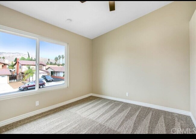 Foto del edificio - 23563 Parkland Ave