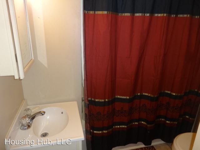 Foto del edificio - 588 Cook Ave E