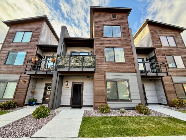 Building Photo - 15 Sagebrush Ct