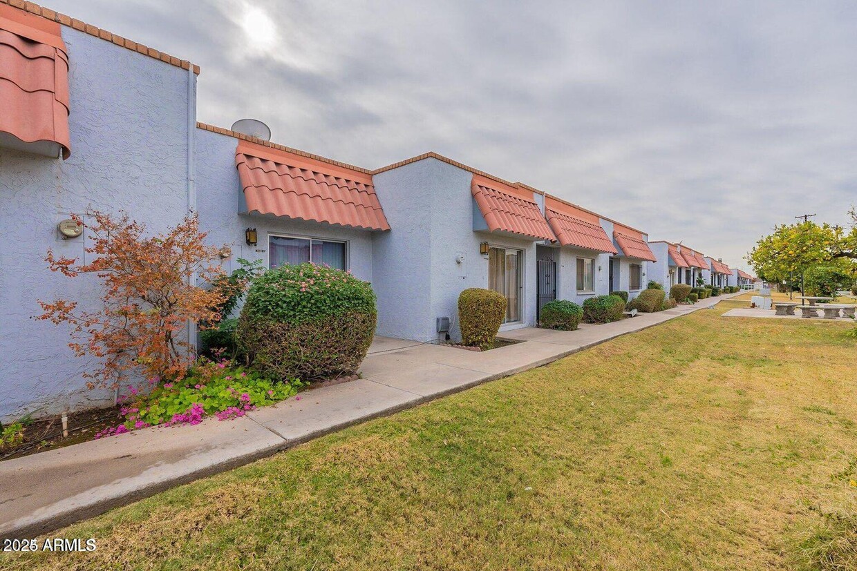 Primary Photo - 6818 N 35th Ave