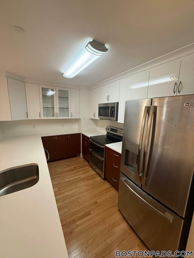 Foto del edificio - 1443 Beacon St