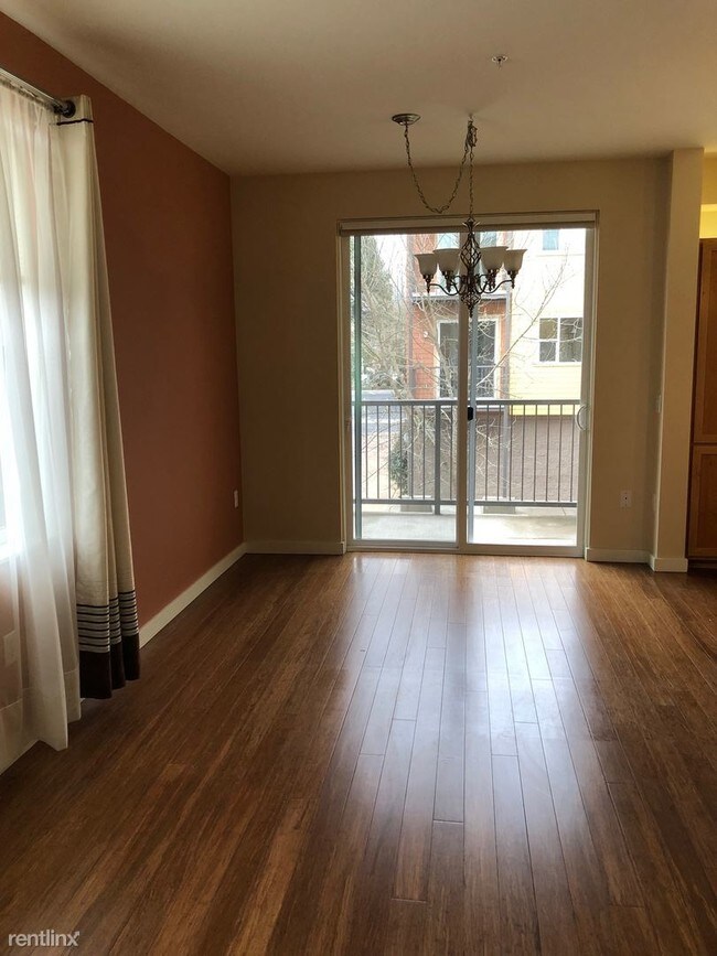 Building Photo - 347 Rustic Pl