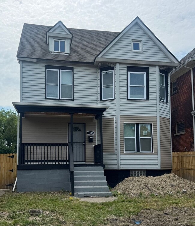 Building Photo - 1515 Hurlbut St