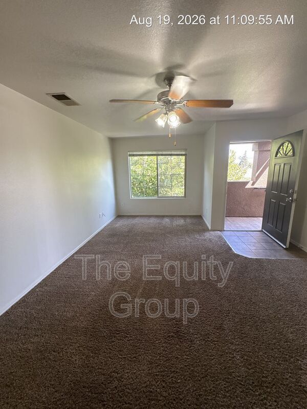 Foto del edificio - 4223 W Walnut Ave