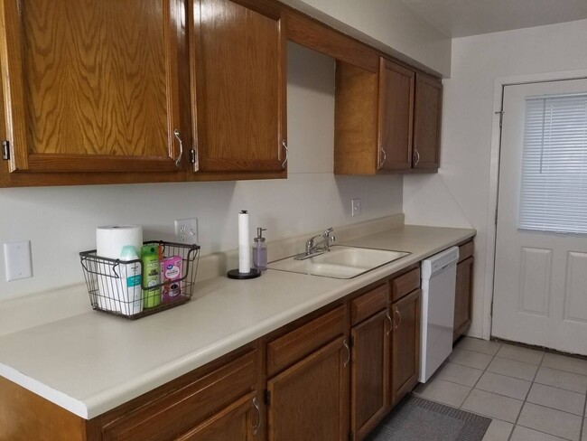Foto del edificio - Plainfield Dr 1538-40