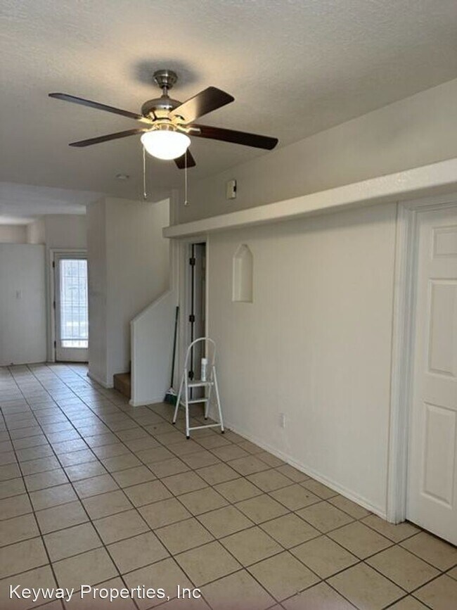 Foto del edificio - 3 br, 2.5 bath House - 10416 Gutierrez NE