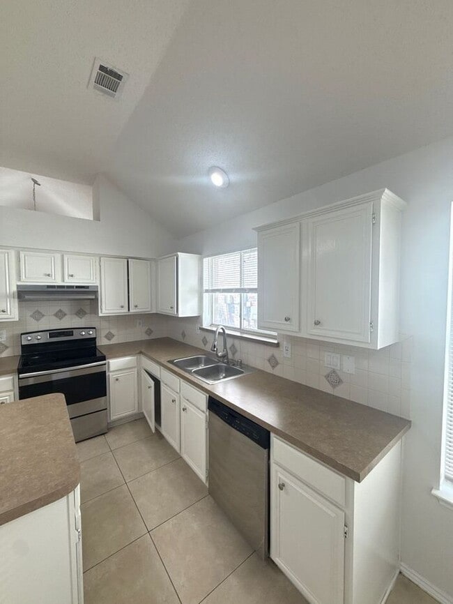 Foto del edificio - 1652 Prescott Cir