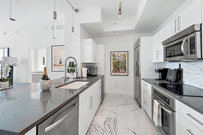 Building Photo - 550 Okeechobee Blvd