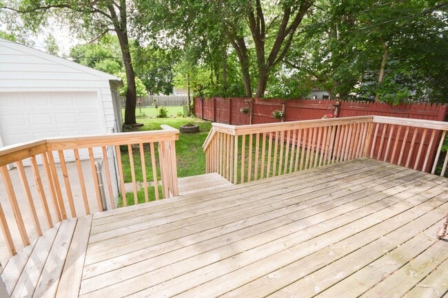 Building Photo - Charming 4 Bed, 2 Bath Home for Rent near ...
